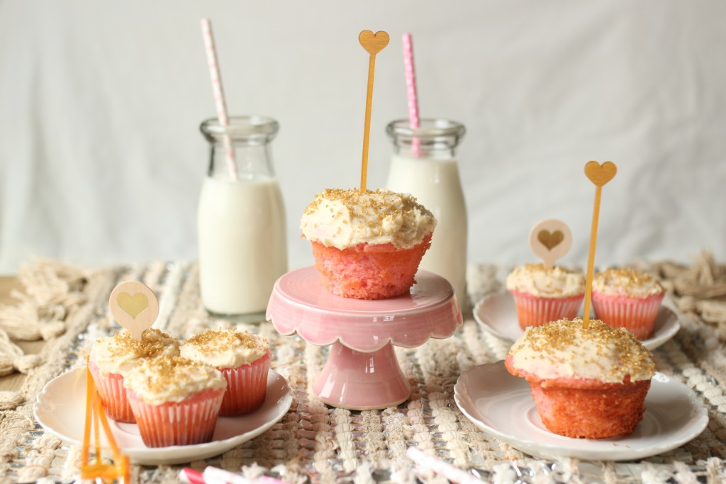 vanilla bean raspberry cupcakes