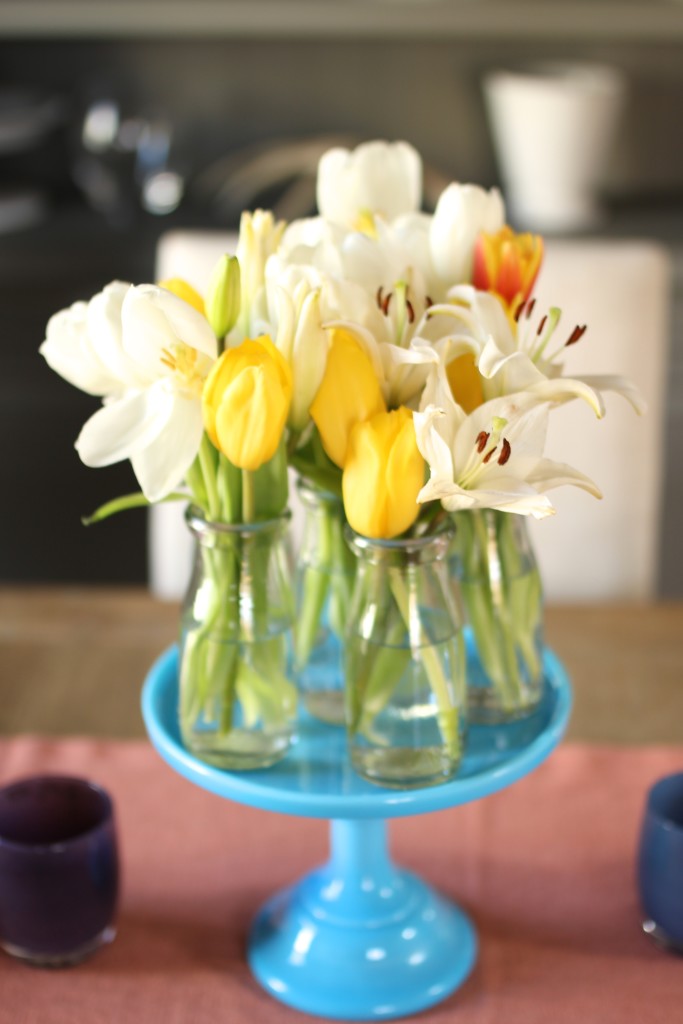 casual spring centerpiece