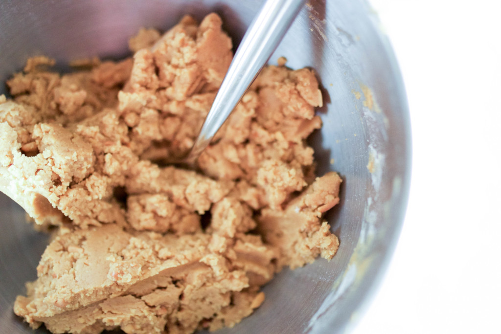 peanut butter nutella cookies