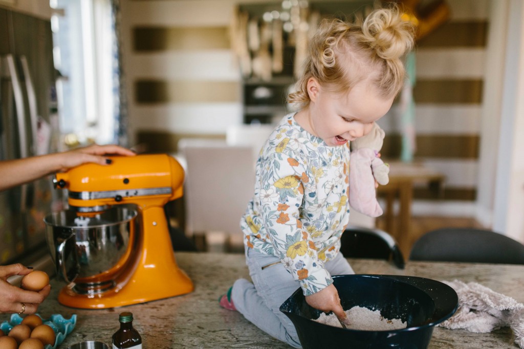 how to cook with a toddler