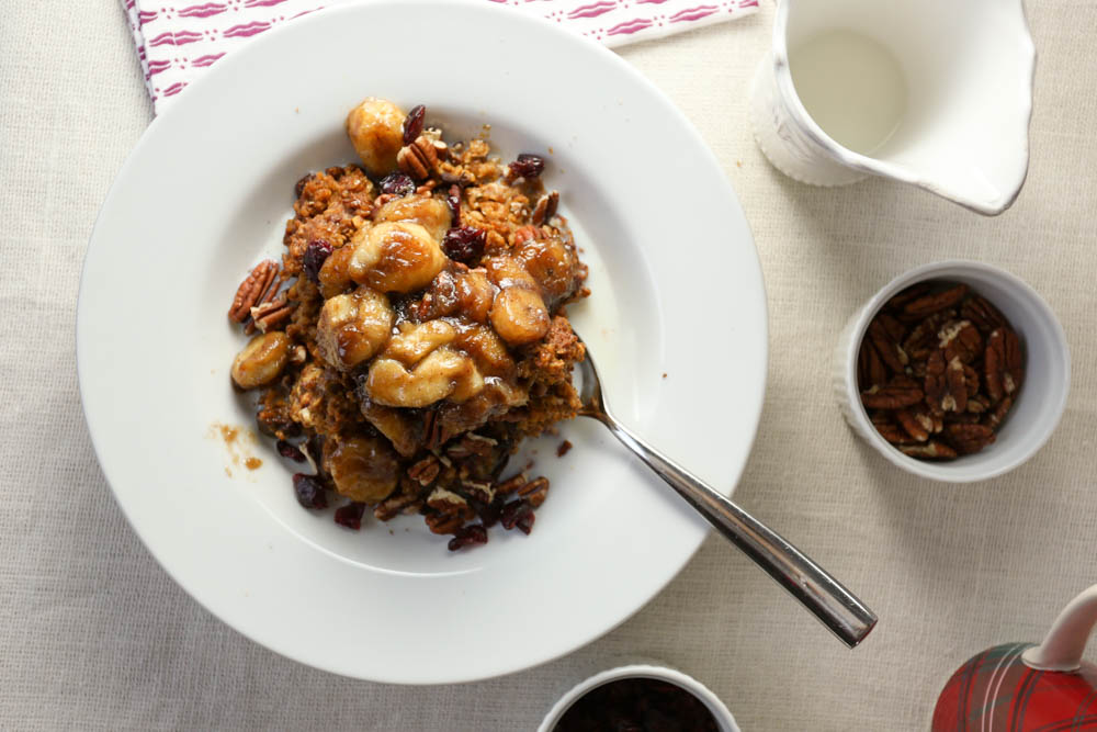 pumpkin pie slowcooker oatmeal with caramelized bananas