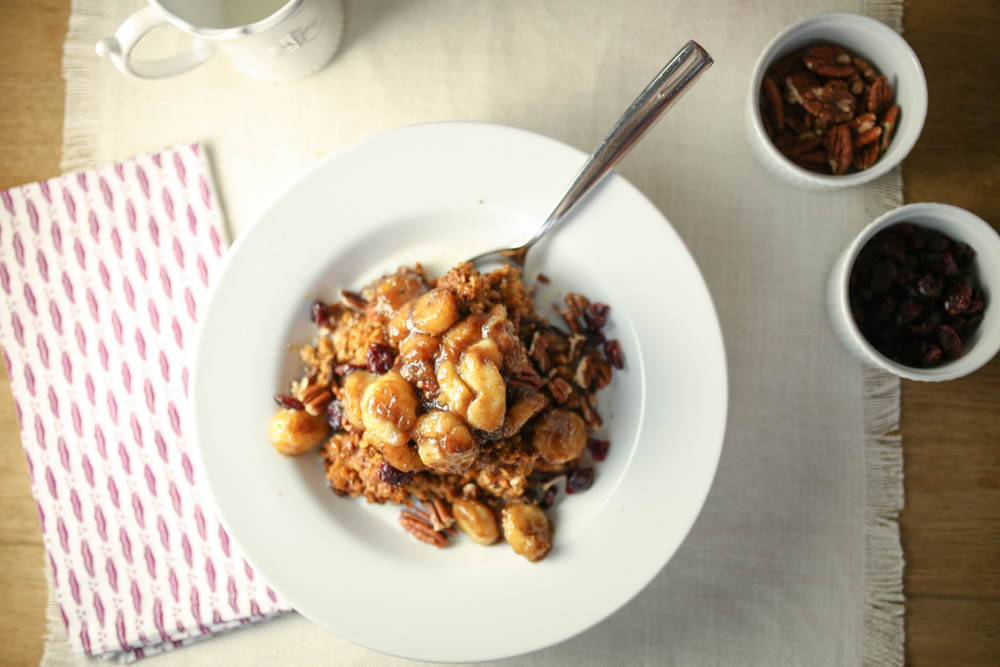 pumpkin pie slowcooker oatmeal with caramelized bananas