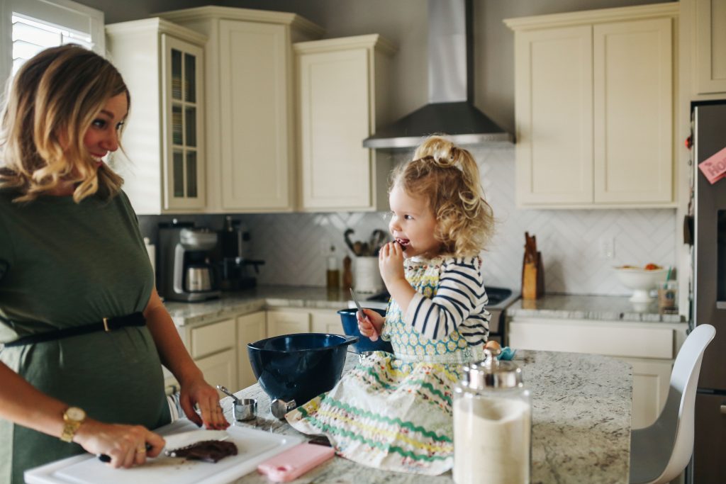 how to cook with toddler