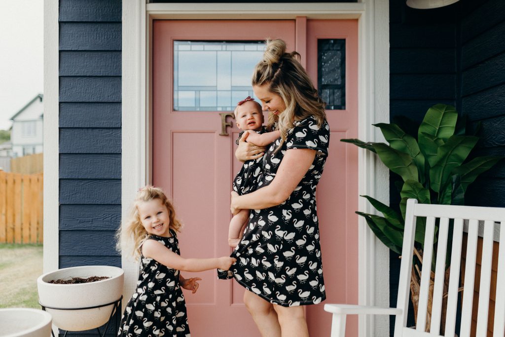 Mom and two daughters matching outfits hotsell