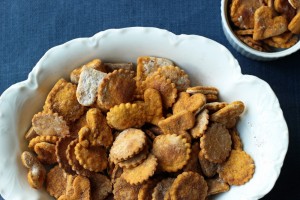 sweet potato and cinnamon crackers