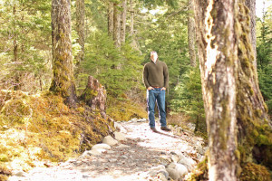 hiking in alyeska