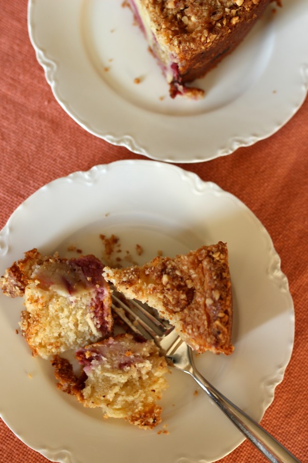 raspberry hazelnut coffee cake