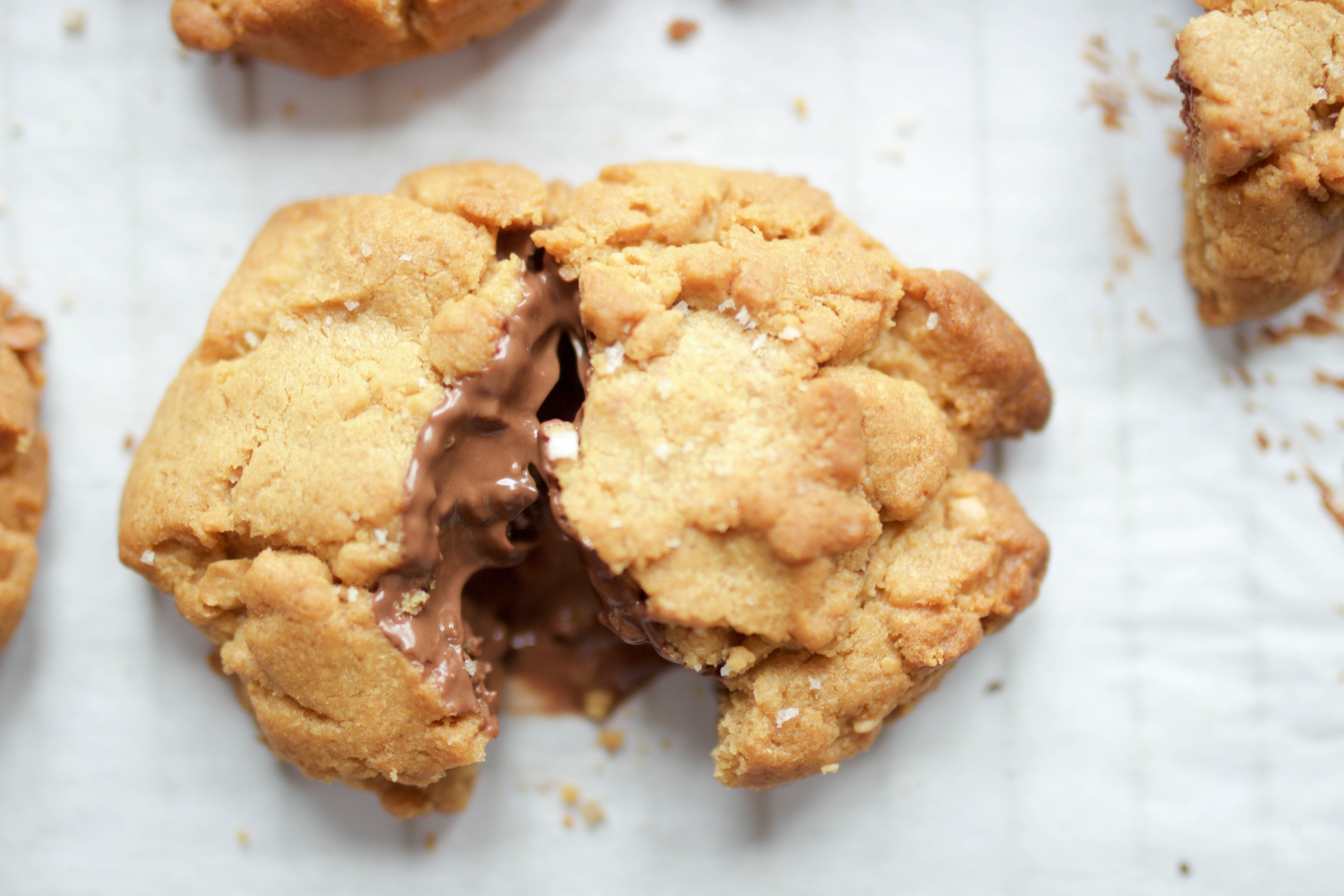 peanut butter nutella cookies