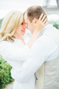 anniversary photoshoot in paris