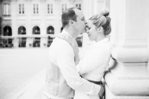 anniversary photoshoot in paris