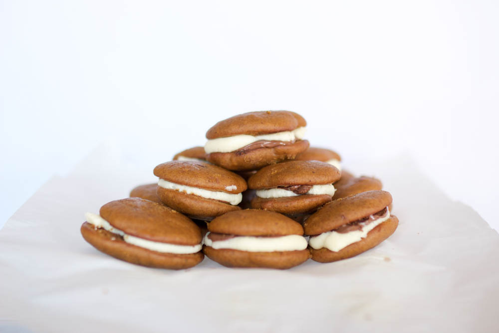 pumpkin whoopie pies