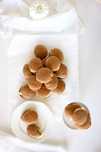 pumpkin whoopie pies