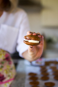 pumpkin whoopie pies