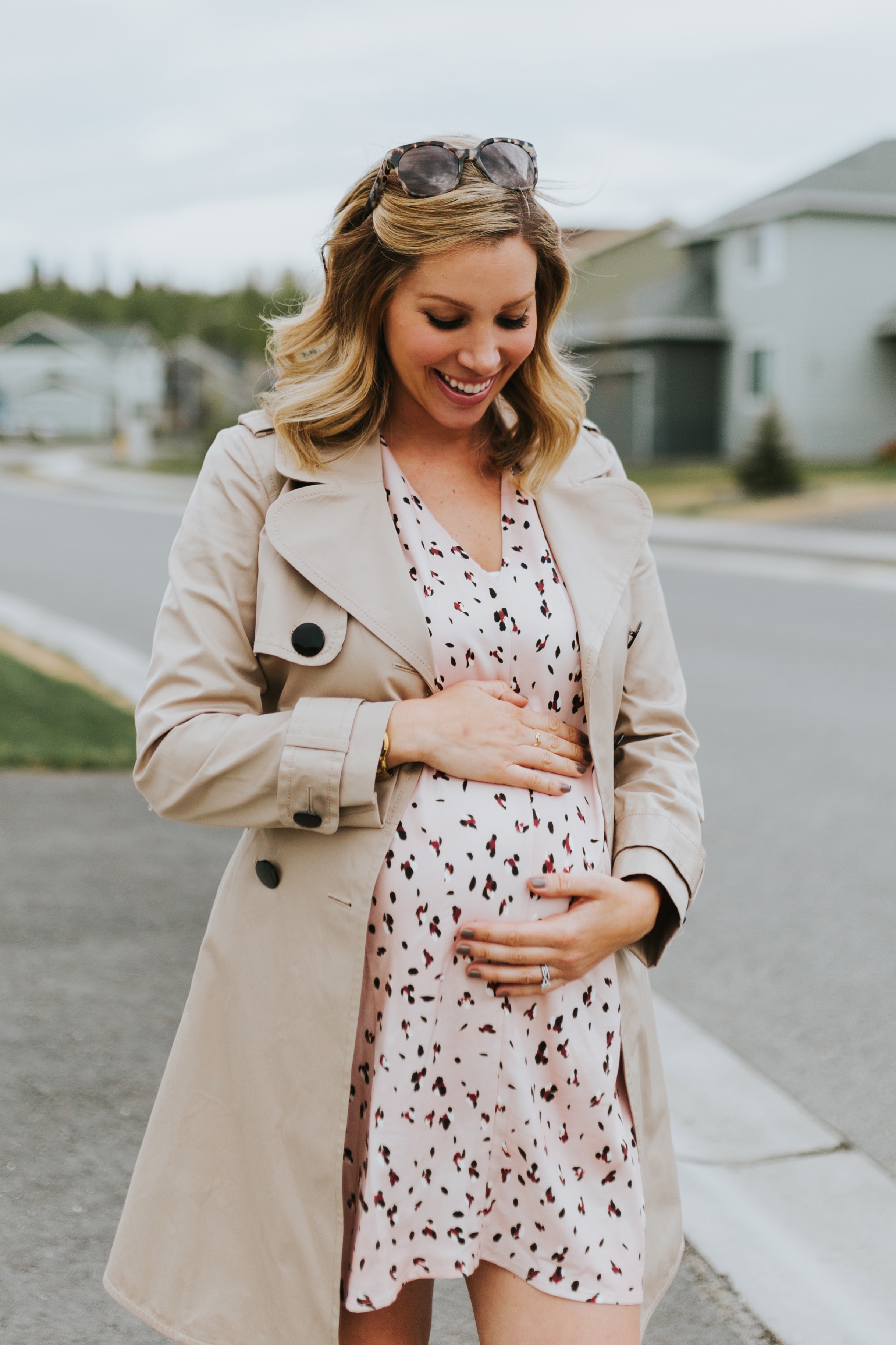 spring maternity outfit