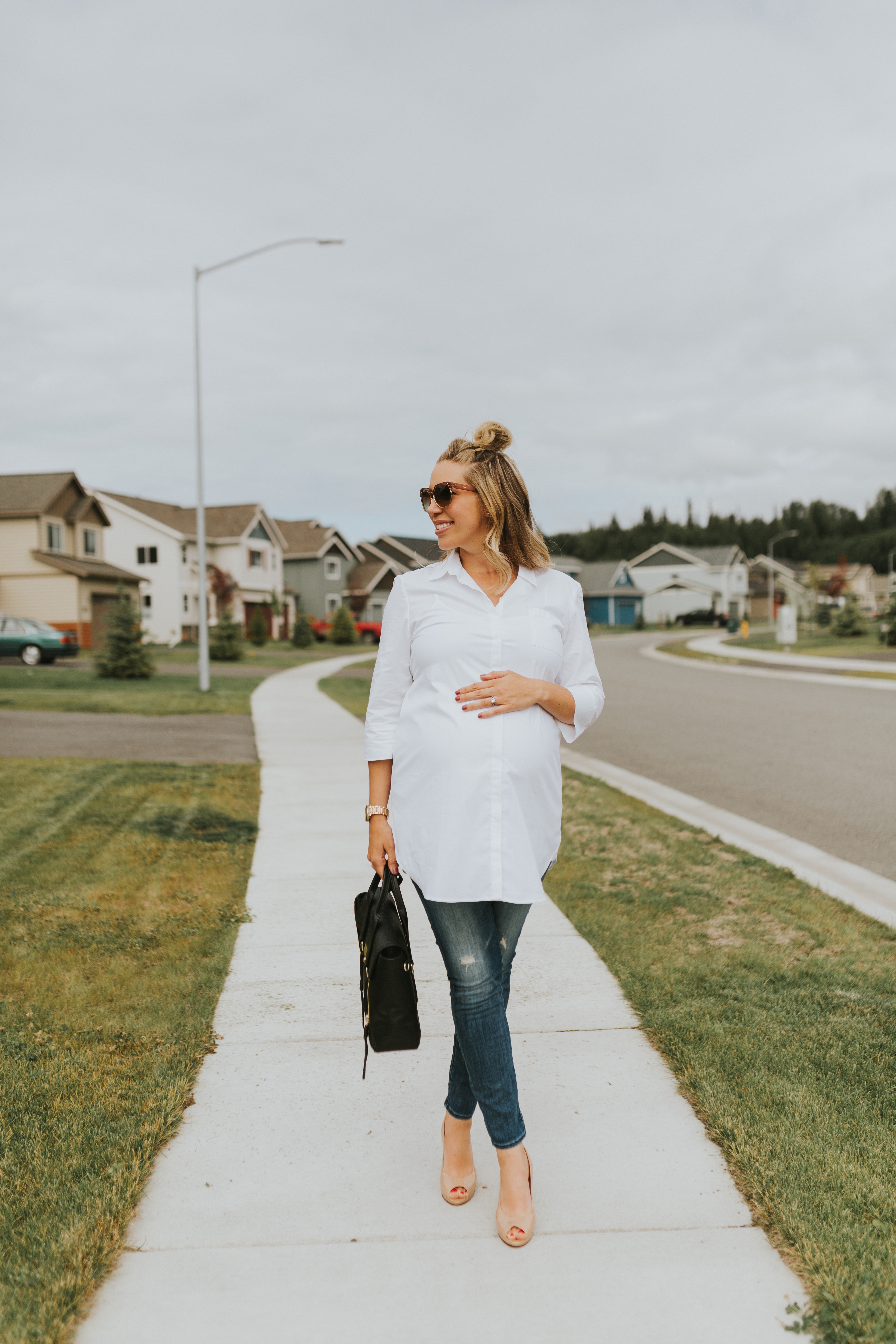 casual maternity outfit